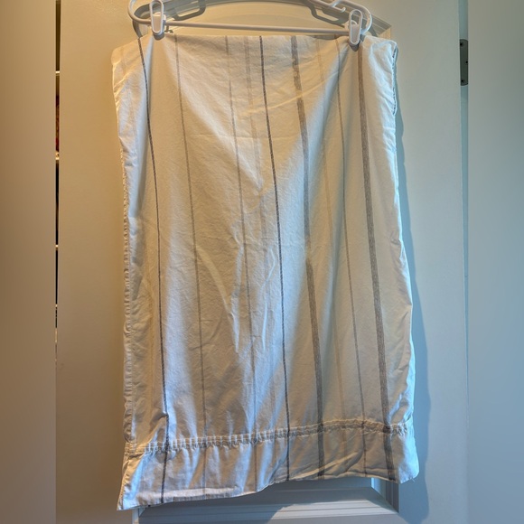 Hearth & Hand with Magnolia Striped White and Gray Bedding Set King Size - Picture 7 of 13